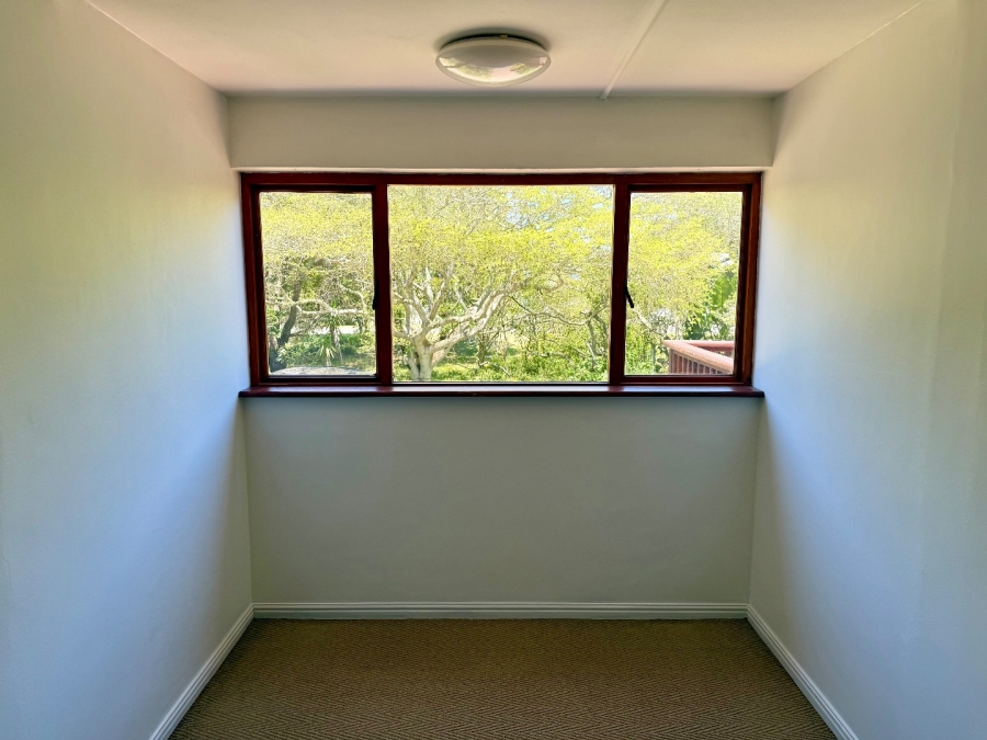 6 Bedroom Property for Sale in Leisure Isle Western Cape